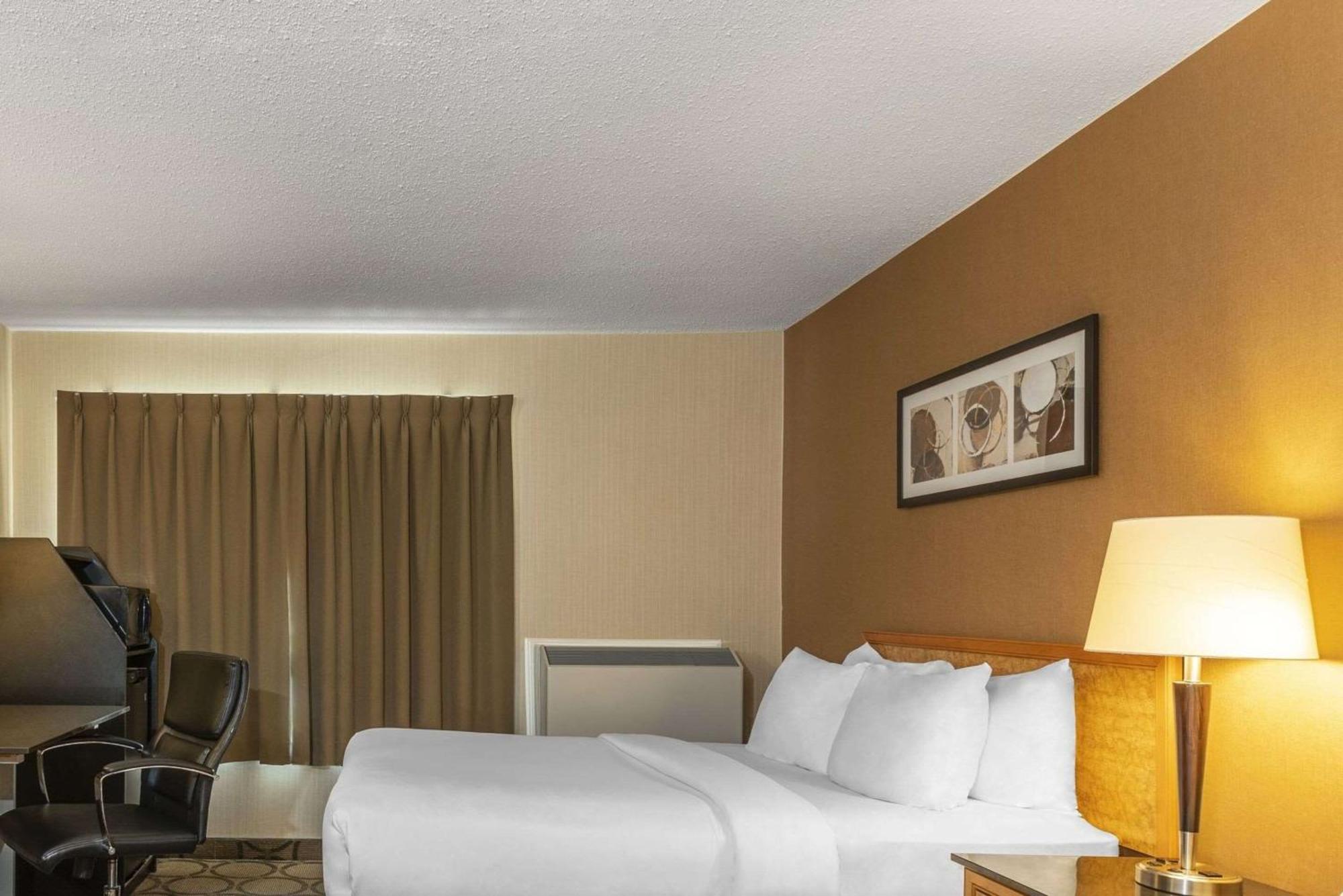 Comfort Inn Swift Current Kültér fotó